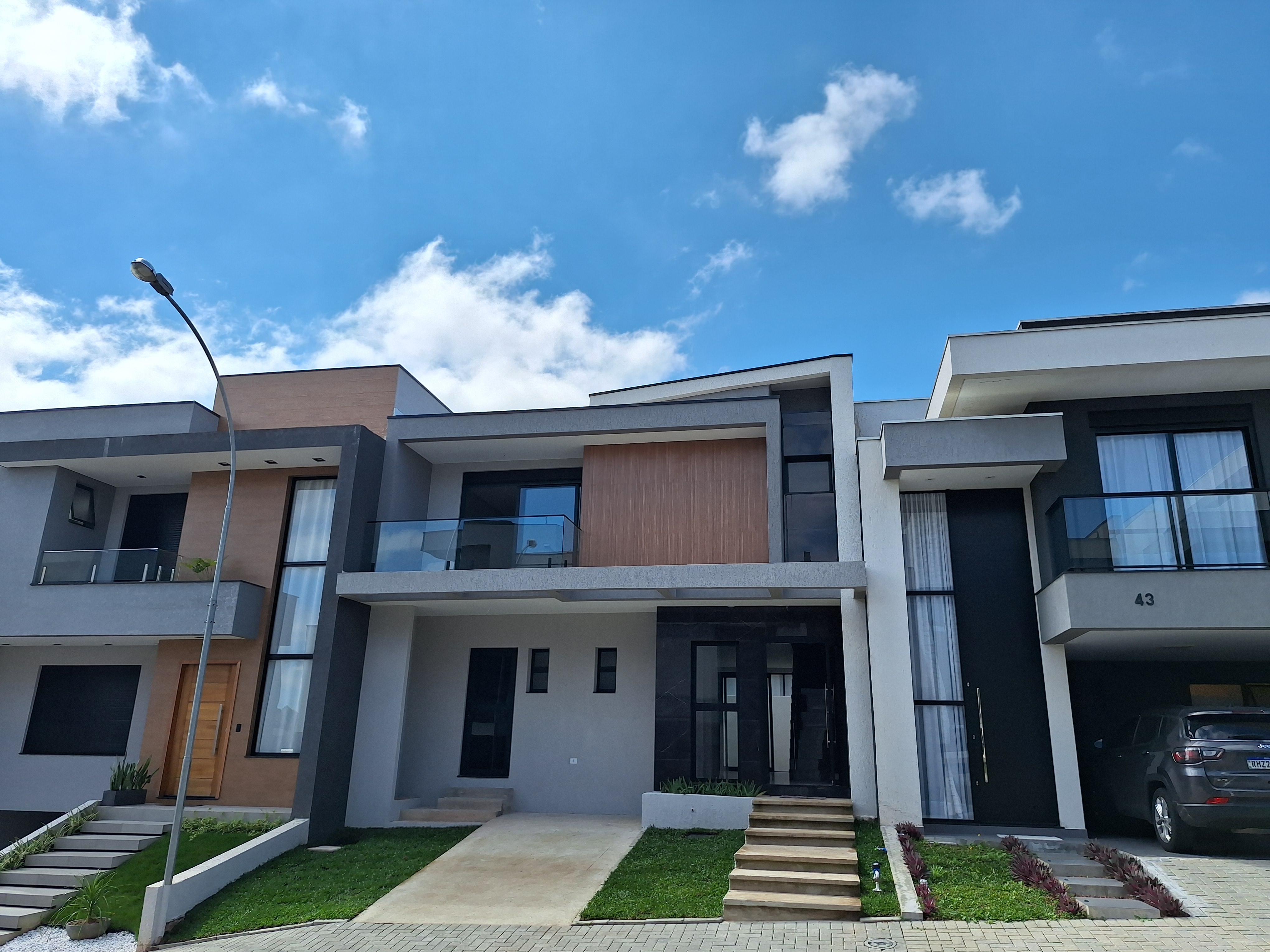 Sobrado de 160m² no Santa Cândida